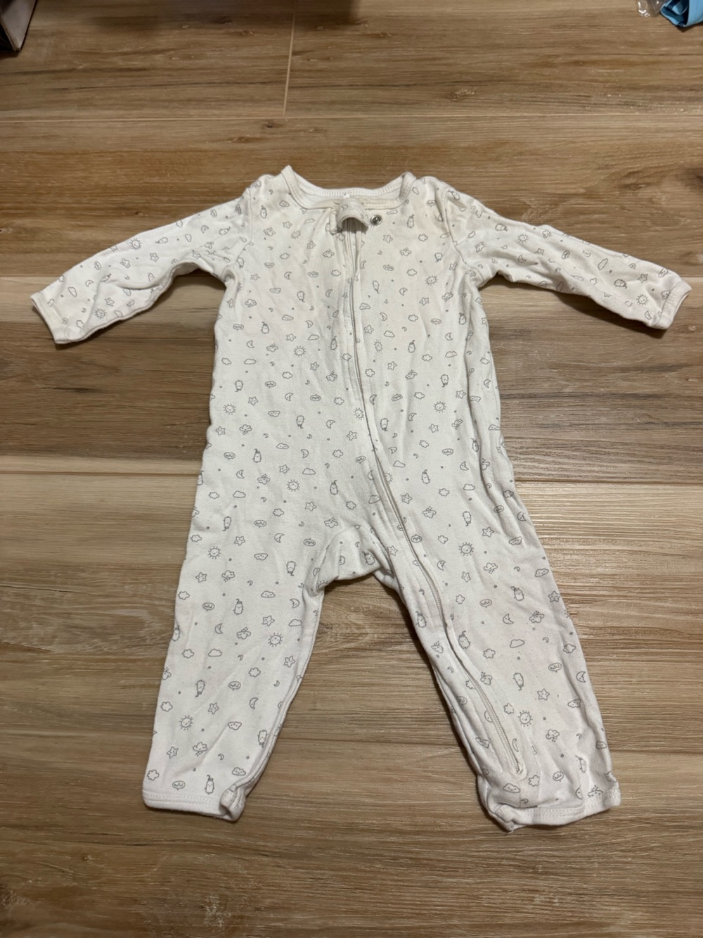 Carterās milk moon and stars sleep nā play